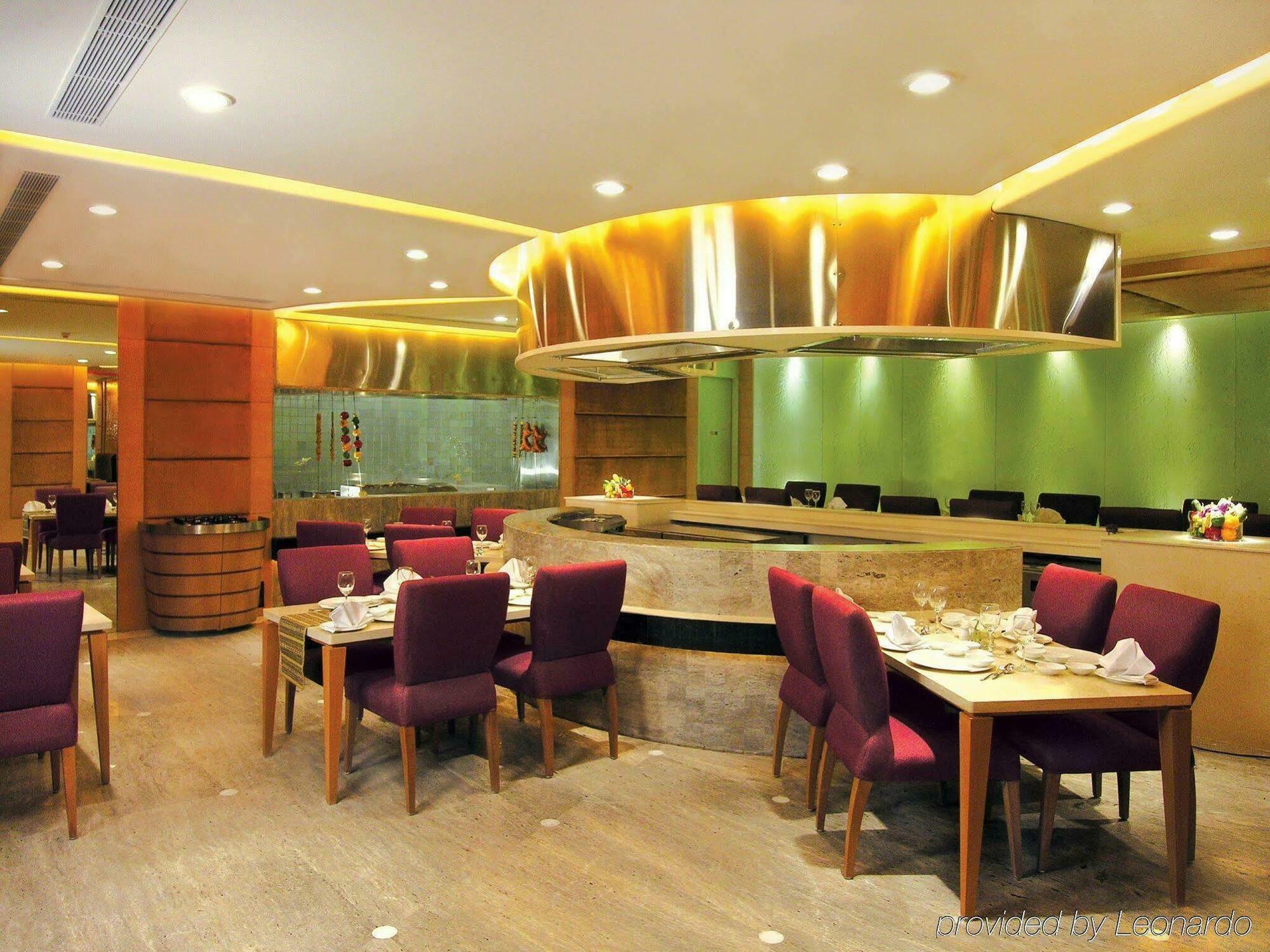 Taj Chandīgarh Екстериор снимка The restaurant